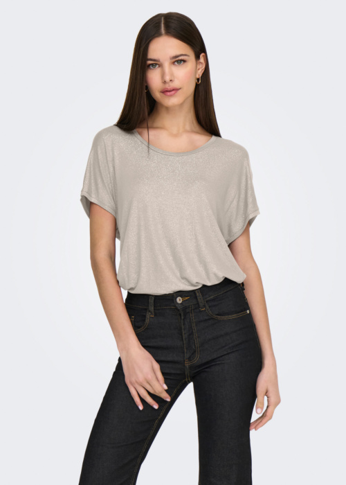 Only T-krekls Carrie