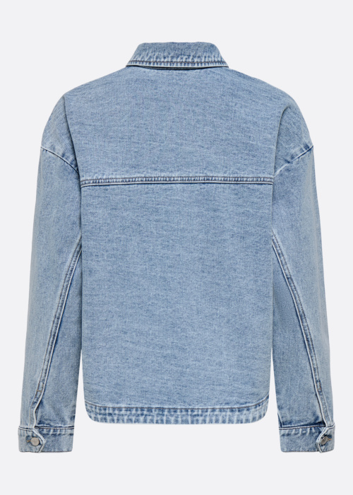 Only Īsā jaka Lara