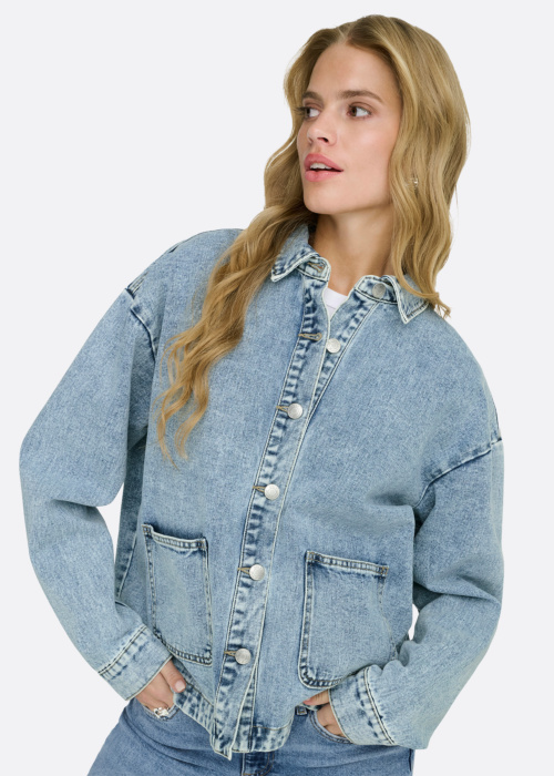 Only Īsā jaka Lara