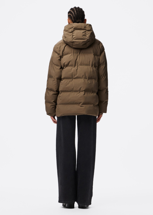 Pieces Ziemas virsjaka Norma