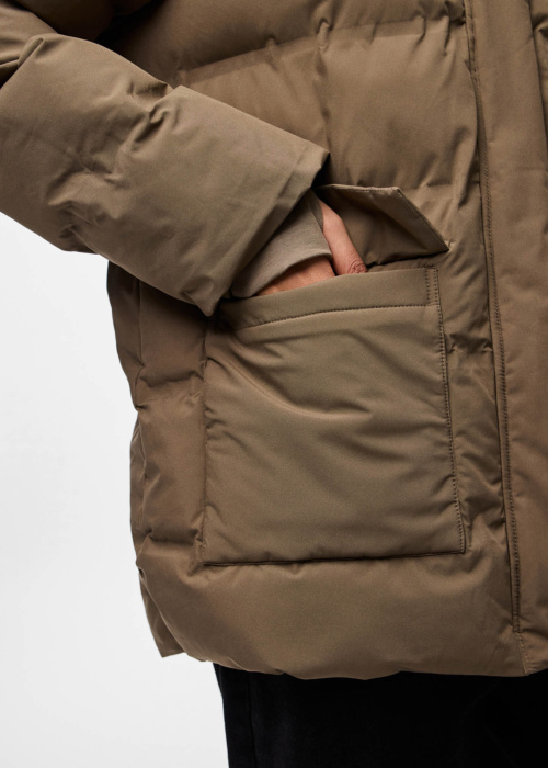 Pieces Ziemas virsjaka Norma