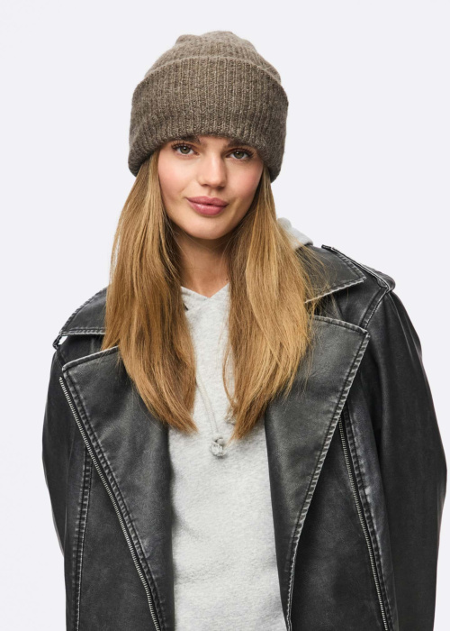 Шапка Bera Pieces