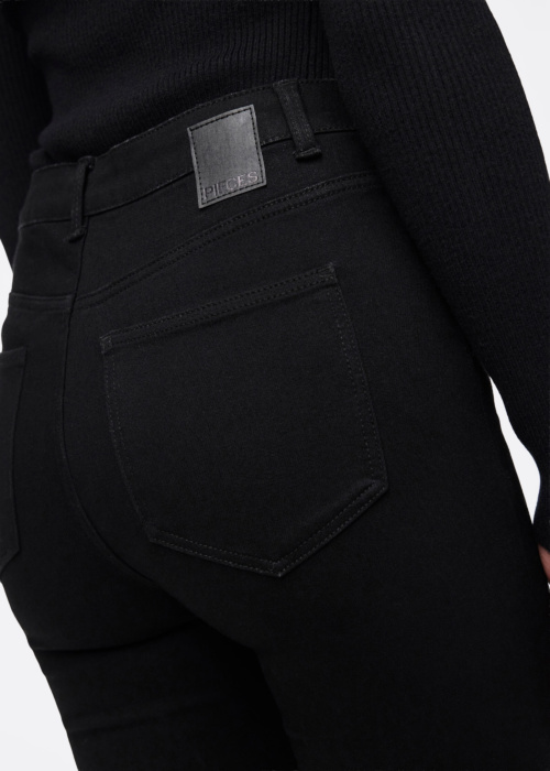 Джинсы Dea Pieces