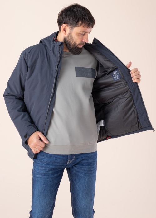 Five Seasons ziemas sporta virsjaka Keene