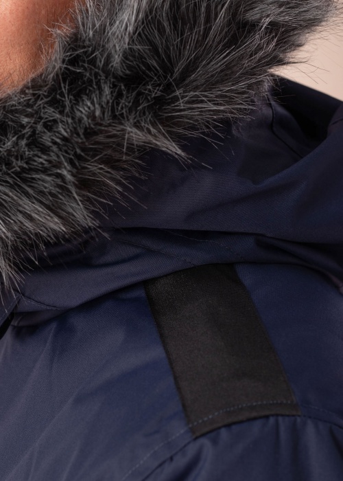 Huppa Ziemas virsjaka Aron 2