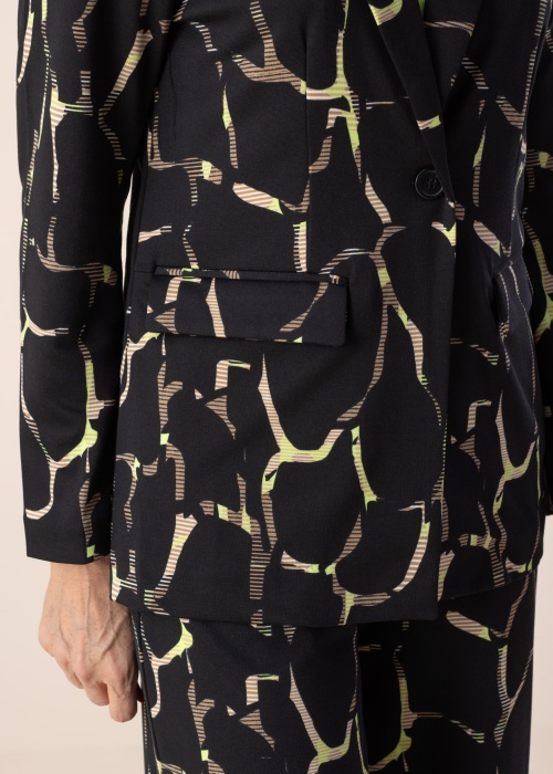 b.young jaka Rizetta