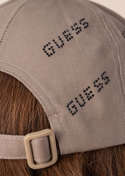 Guess cepure ar nagu