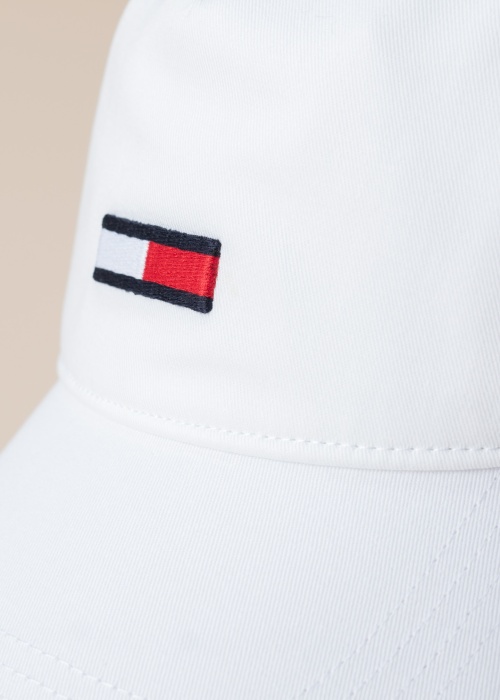 Tommy Jeans cepure ar nagu Flag