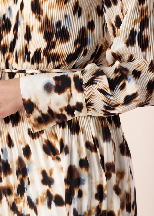 Selected kleita Elvire