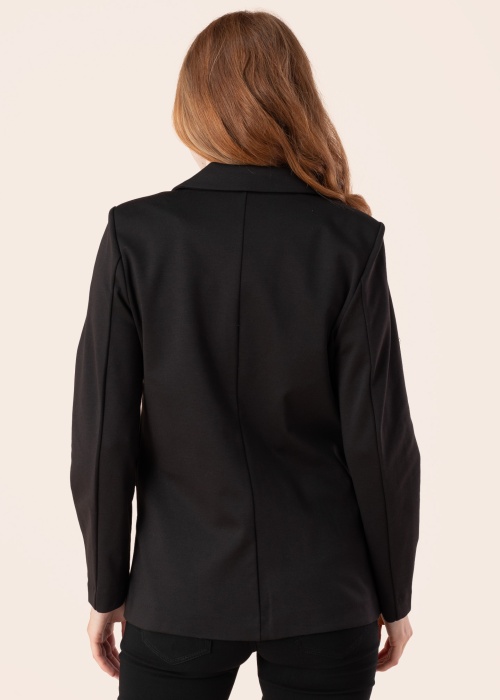 b.young jaka Rizetta