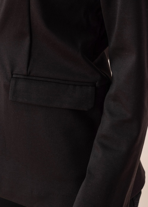 b.young jaka Rizetta