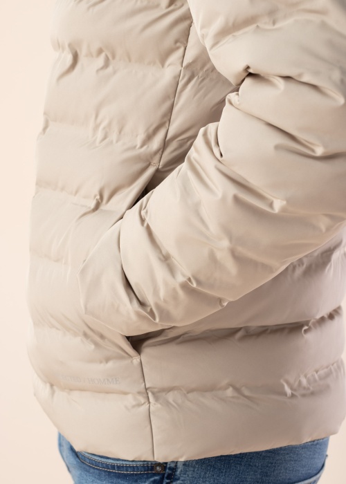 Selected pavasara-rudens virsjaka Barry