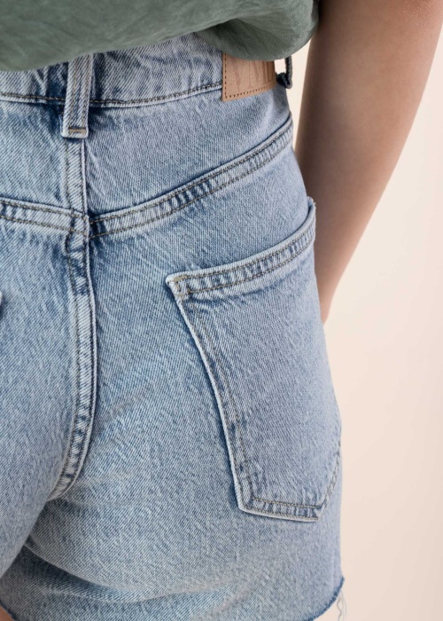 Vero Moda džinsa bikses Tess Mr Short Dnm Shorts Mix Ga