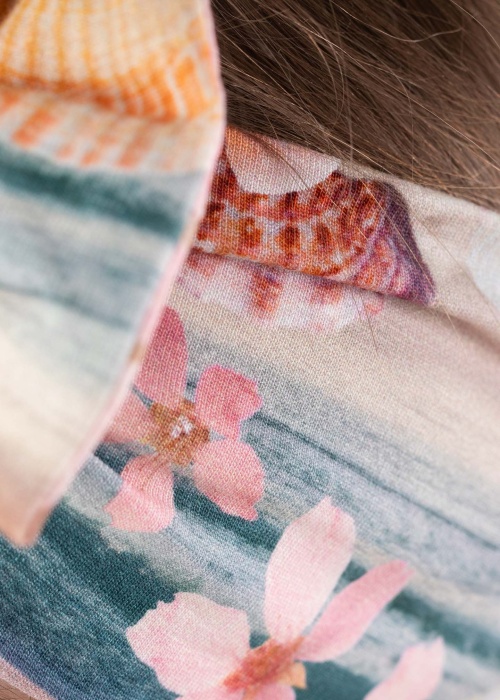 Lenne galvas saite Karen