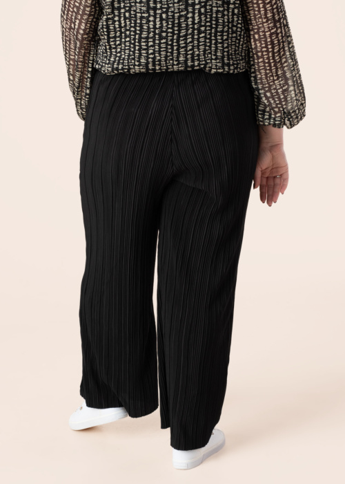 Vero Moda Curve bikses Elvy