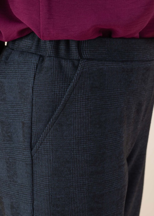 Hansmark bikses Illo