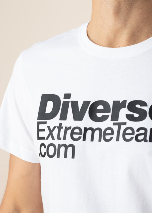 Футболка Diverse