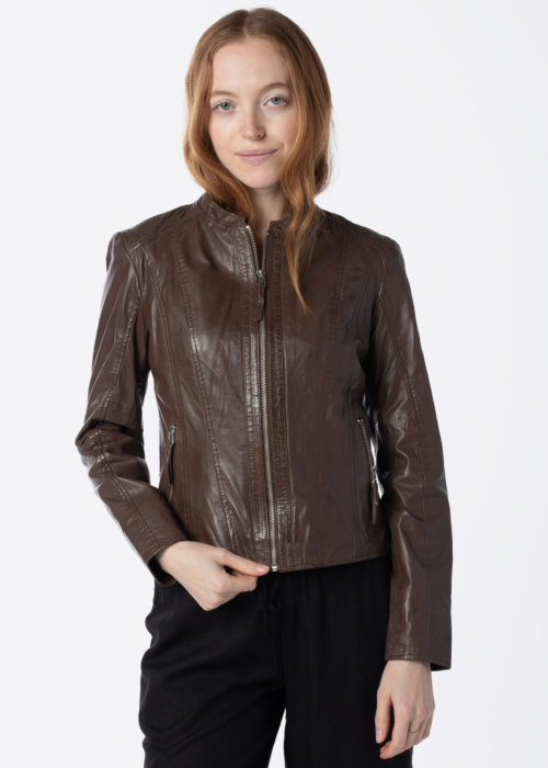 Saki Ādas jaka Dara