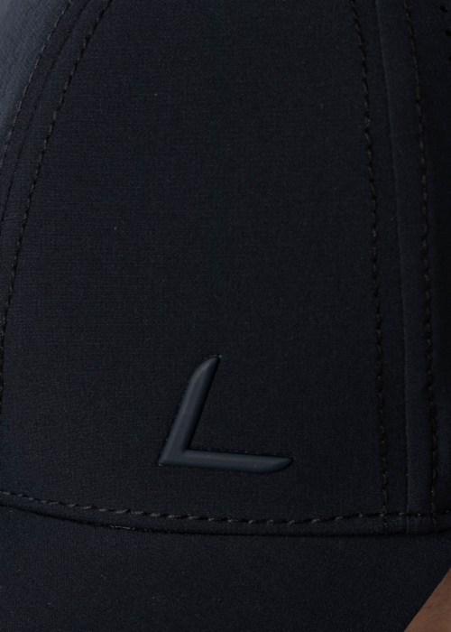 Luhta cepure ar nagu Nakkua