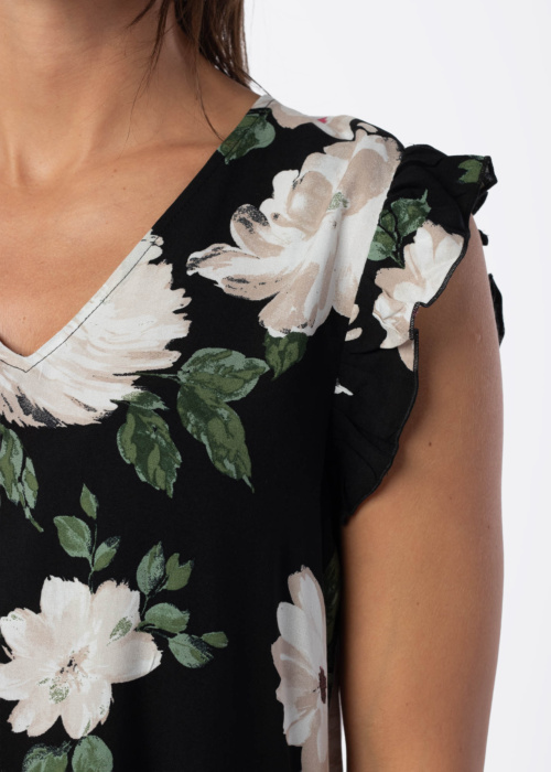 b.young blūze Joella