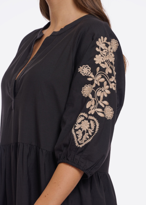 Rino & Pelle kleita Alberta