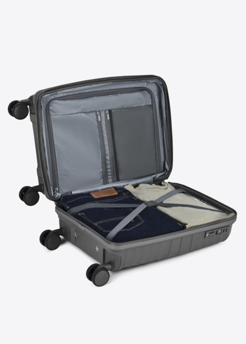 Carlton koferis Hertford Cabin  O