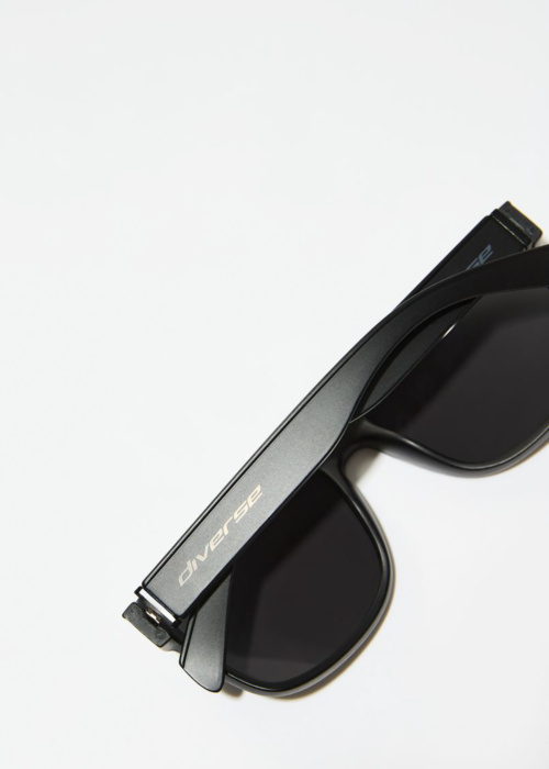 Diverse saulesbrilles Dero 263