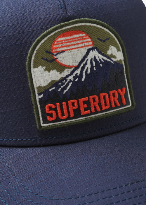 SuperDry cepure ar nagu