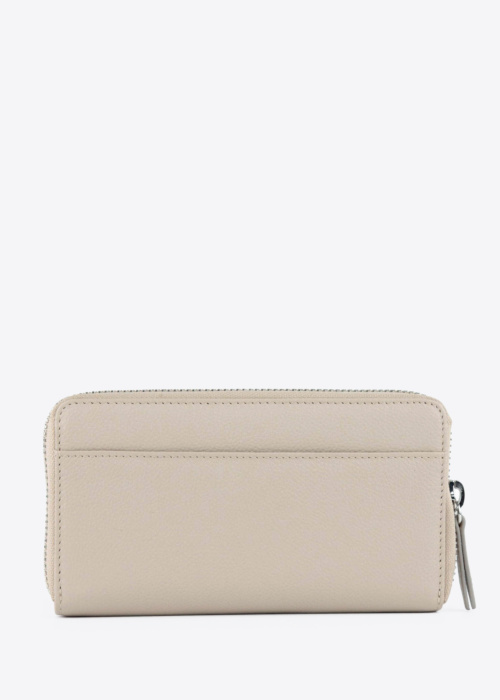 Tamaris naudas maks Amanda