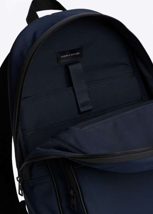 Tommy Hilfiger mugursoma Repreve