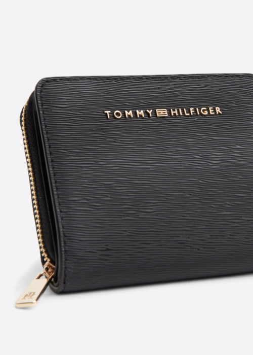 Tommy Hilfiger naudas maks Modern Med Flap kastītē