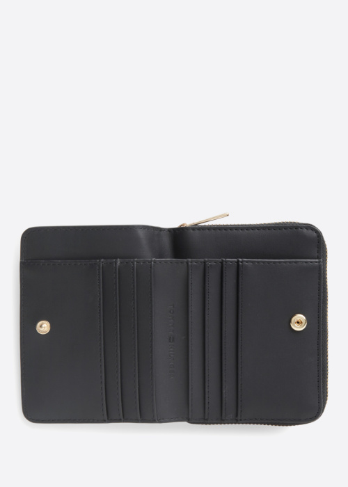 Tommy Hilfiger naudas maks Modern Med Flap kastītē