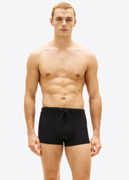 Tommy Hilfiger peldbikses