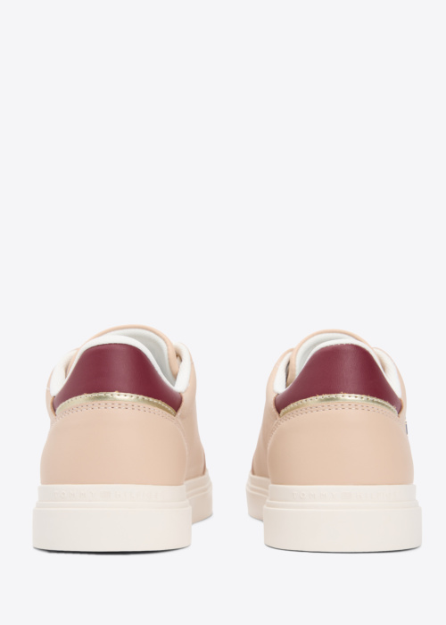 Tommy Hilfiger kedas Chic