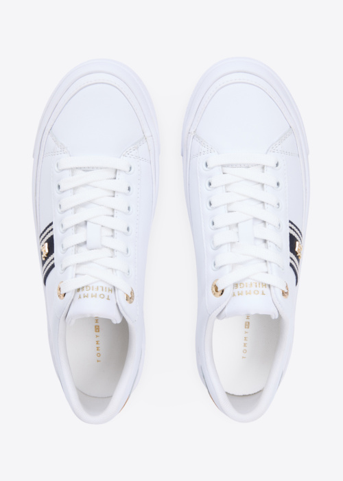 Tommy Hilfiger kedas