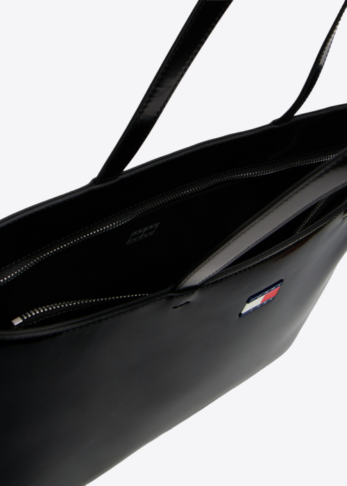 Tommy Jeans rokassoma