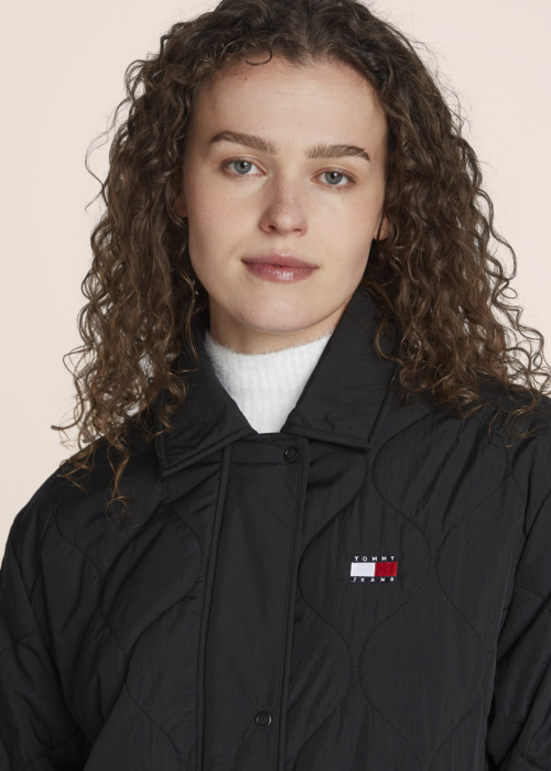 Весенне-осеннее пальто Onion Quilt Tommy Jeans