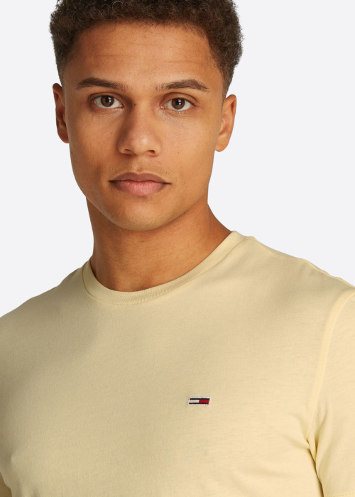 Футболка Tommy Jeans