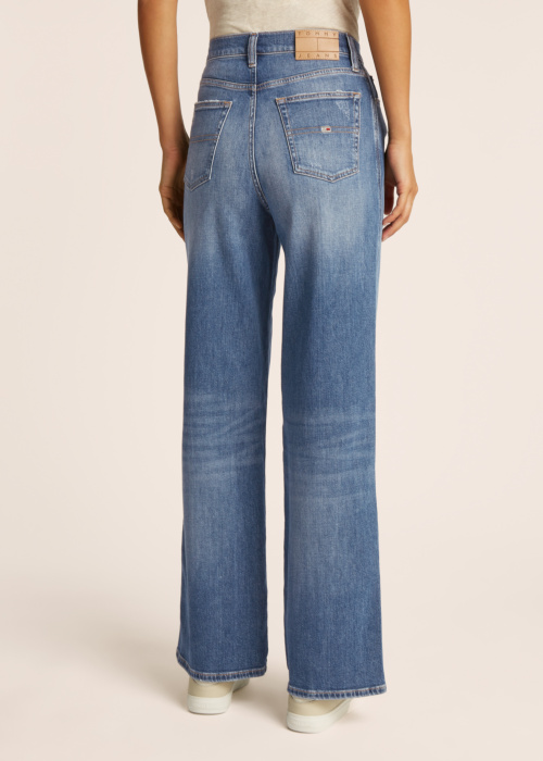 Джинсы Tommy Jeans