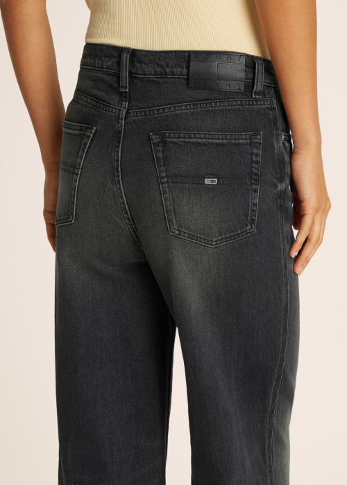 Джинсы Tommy Jeans