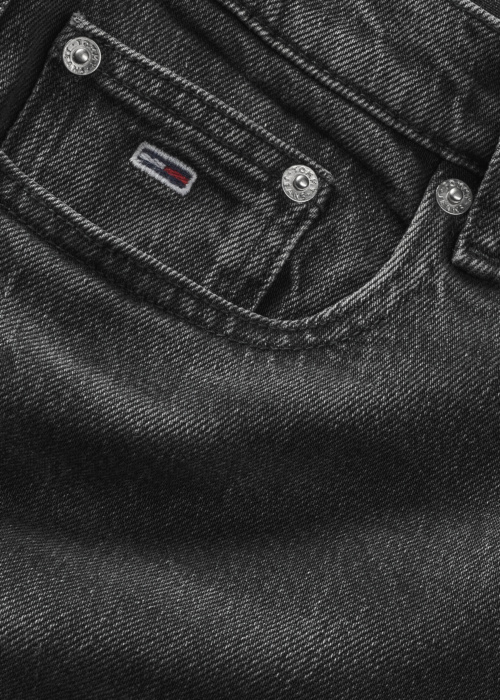 Джинсы Tommy Jeans