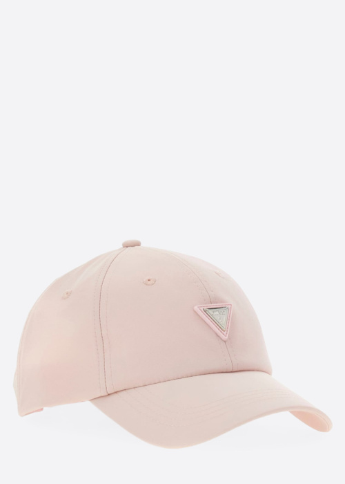 Guess cepure ar nagu Noemie