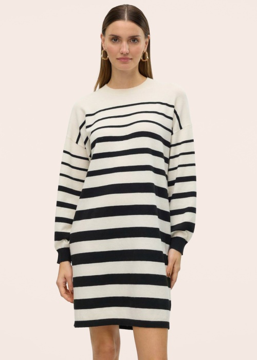 Вязаное платье Rain Vero Moda