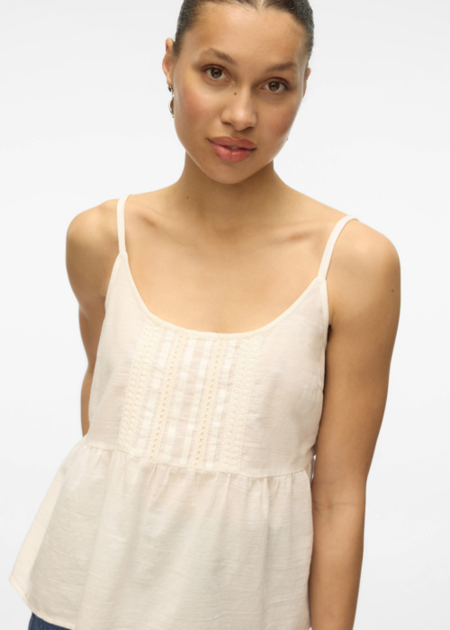 Топ Pretty Vero Moda