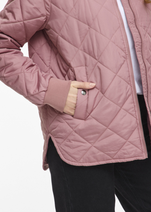 Vila Tepitud pavasara-rudens virsjaka Tate