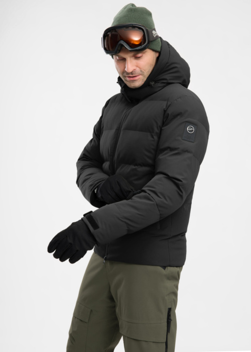 Five Seasons ziemas sporta virsjaka Whistler