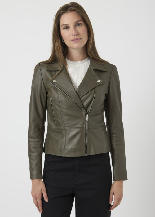 YAS Īsā jaka Sophie