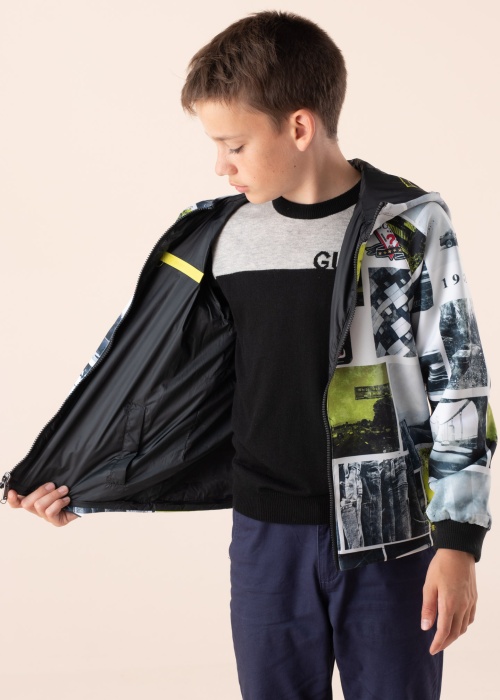 Guess divpusēji valkājama virsjaka