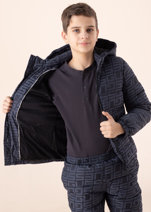 Guess Ziemas virsjaka