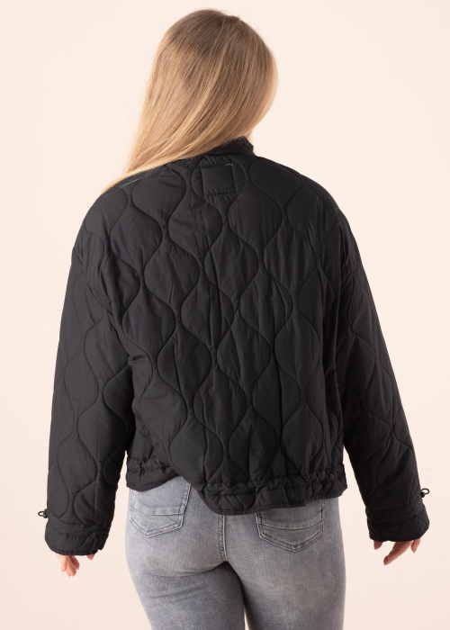 Весенне-осенняя куртка Line Object